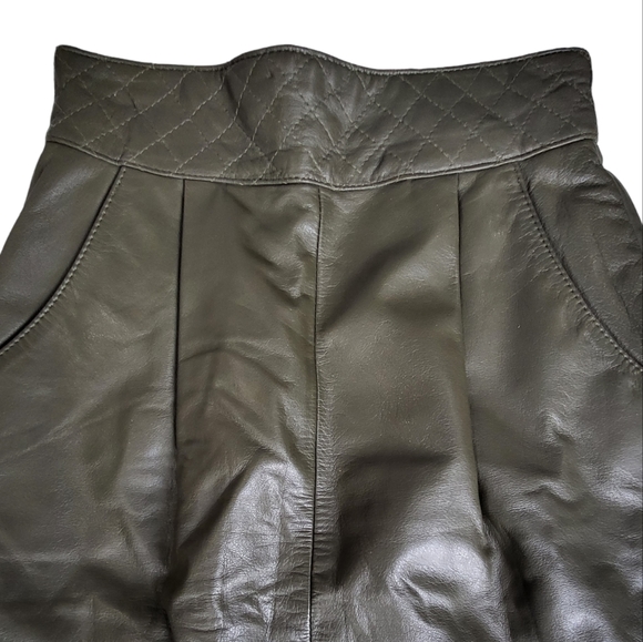 Womens Toff size 6 Olive green genuine leather skirt - Picture 2 of 4